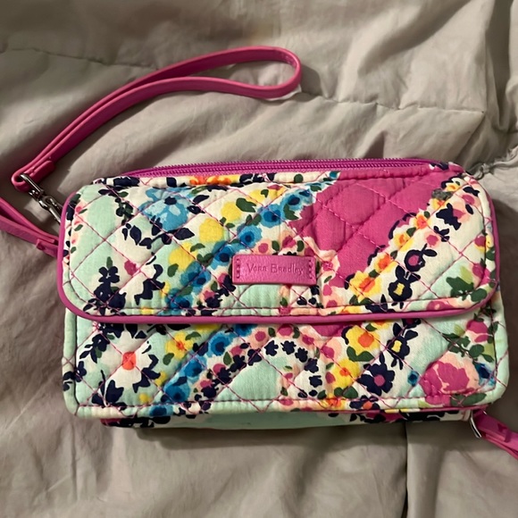 Vera Bradley wallet/bag with extra strap used 2 times. - Picture 1 of 4